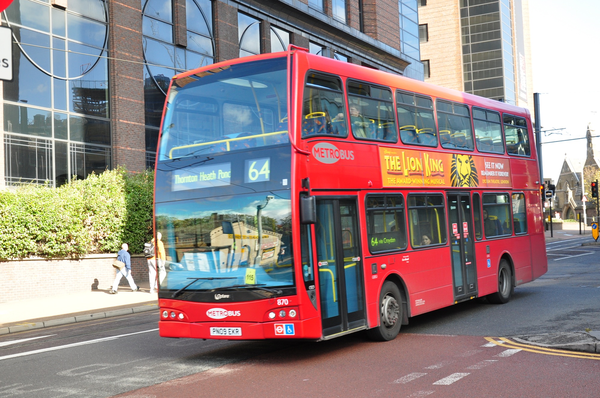 Metrobus 870